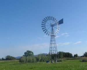 Pompa eolica per acqua Tozzi e Bardi alta 15 metri