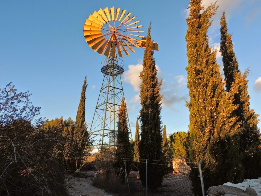 Pompa eolica per acqua sulla stampa